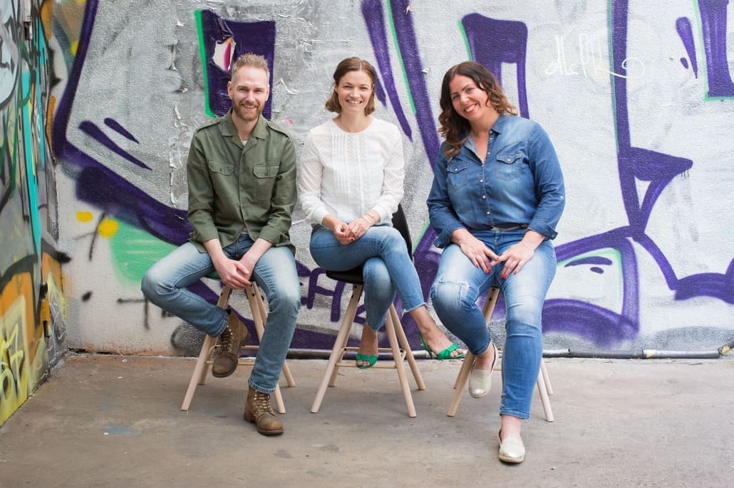 Das Team von Pahnke Open Kitchen: Florian Bruns (Startup Communicator), Insa Horsch (Geschäftsführerin) und Anja Junkersfeld (Food Innovator). (Foto: Indra Ohlemutz „io-Fotografie“)