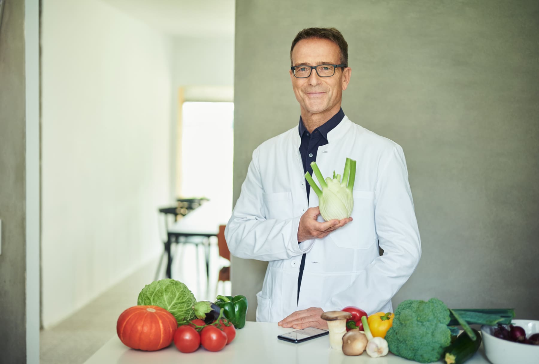 Frisches Gemüse steht im Mittelpunkt der Ernährungsempfehlungen von Dr. Matthias Riedl. (Foto: Andreas Sibler)