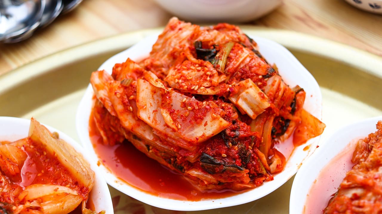 Kimchi ist ein klassisches Beispiel für fermentiertes Gemüse.