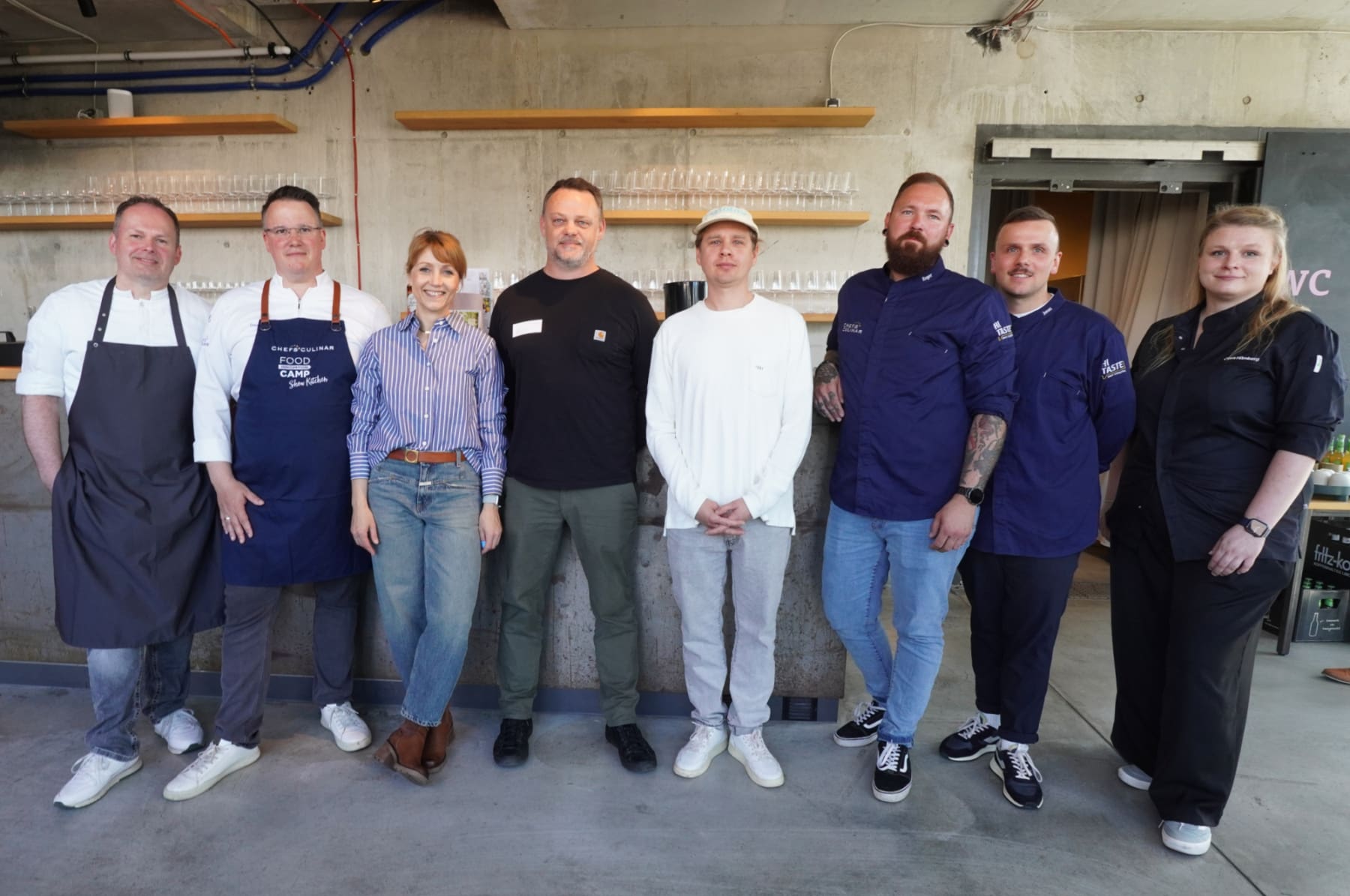 Sina Gritzuhn (3.v.l.), Gründerin des Food Innovation Camps, mit den Kochprofis, die in der FIC Show Kitchen zaubern werden.